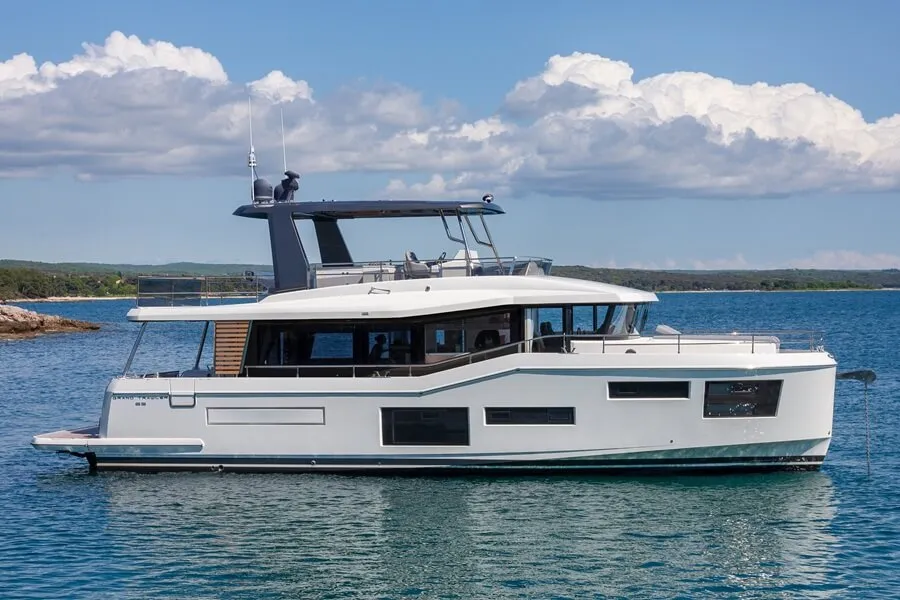 Beneteau Grand Trawler 63
